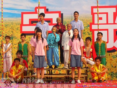 兴宁歌台:平话山歌放光彩 豪歌欢唱满校园(图)