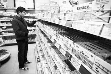 郑州有药品零售连锁企业28家,其中23家是统一