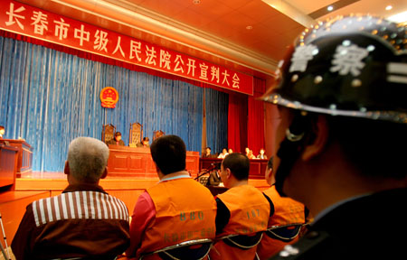2007年10月29日,律师曲冲霄依旧在为榆树市徐凤山家族涉