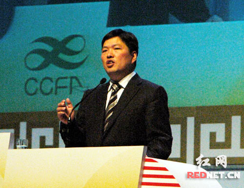 王填获中国连锁业突出成就奖 步步高启动并购