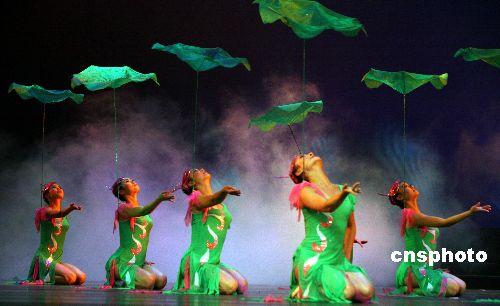 赛的舞蹈《清风荷影》