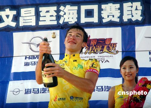 ����˹���ֶ�ڱ�ס�����������г�����ɫ������