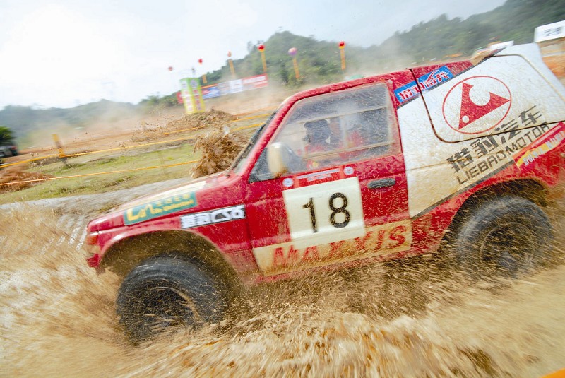 全国汽车越野锦标赛85部越野赛车厦门撒野