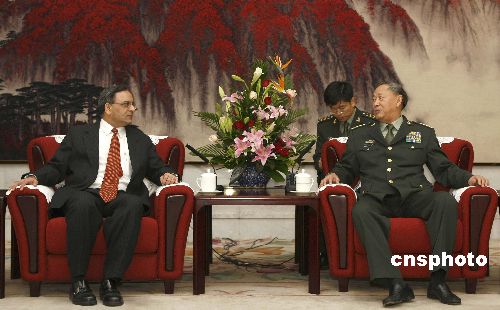 解放军总参谋长陈炳德会见印度国防部联合秘书