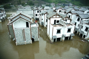 点击图片进入下一页