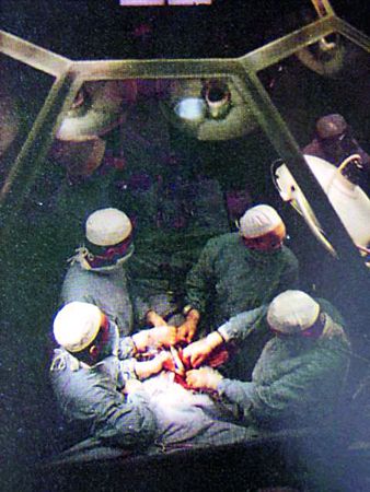 高中女生手术后死亡 家属拒做医疗鉴定起诉索