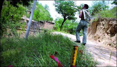 男子4万娶新娘 洞房夜发现是男儿身(图)