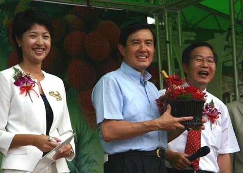 马英九高价拍卖出马英酒