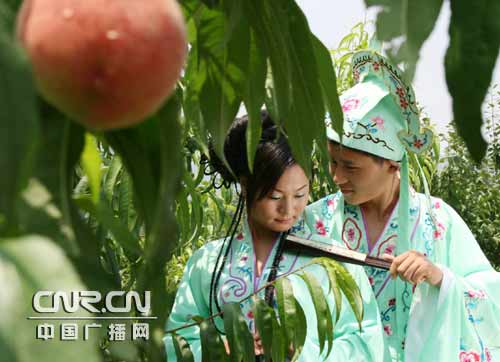 蒙阴婚纱照_蒙阴椿树沟旅游景点(3)