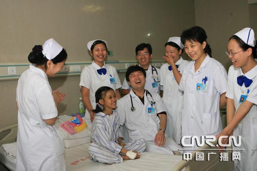 武警总医院让先心病小姑娘宇珊重获新生