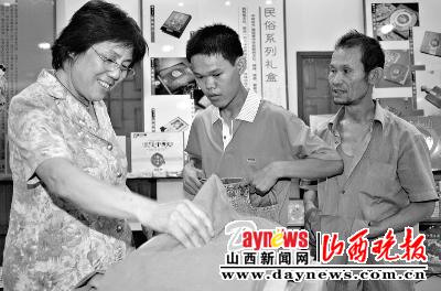 热心人助赵毓龙上大学(图)