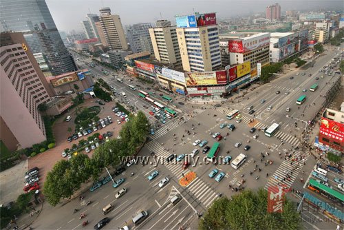 在北京路与环城南路交叉口
