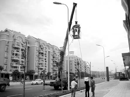 一天接到67个电器维修求助电话 东快爱心服务