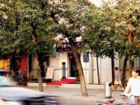 五旬男子在足疗店做保健时猝死