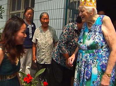 90岁美国老人定居中国农村八年