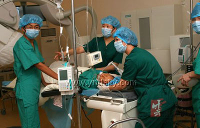 26枚钢针扎进女子体内续:13枚钢针顺利取出