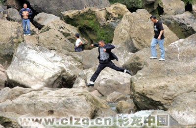 陆良婚纱_陆良米线图片(3)