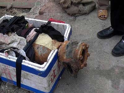 男子用柴刀敲弹头欲取炸药 当场被炸死