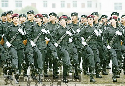 [八桂2007反恐演习]牺牲小我成就威武之师(图