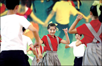 校园集体舞编创引入RAP等流行元素(图)