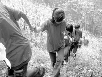 SOS儿童村27名孩童参加拓展训练(图)