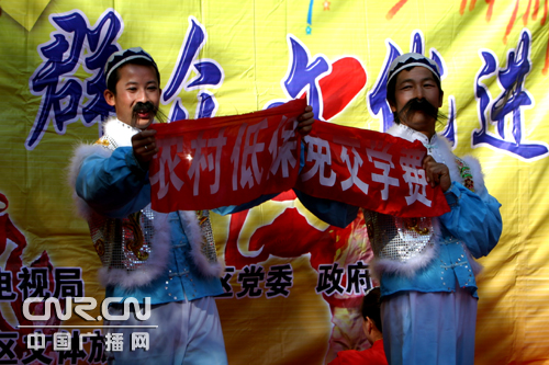 宁夏:干部群众热烈关注党的十七大召开