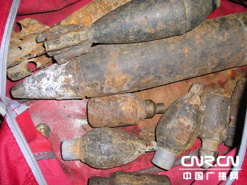 惊现抗日战争时期炸弹其中9枚为日军炸弹