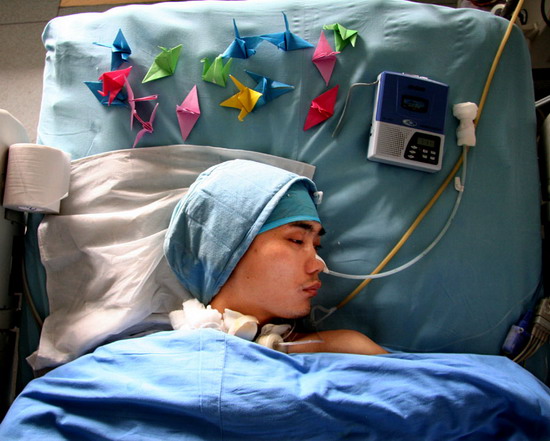 图文:昏迷17天被同学录音唤醒