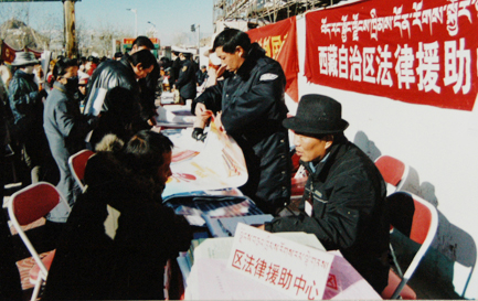 没钱咱老百姓照样打官司