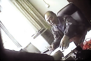 北京大兴烟草专卖局收 服务费 后放行违法烟