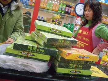 花了400多元买来一堆假货(图)