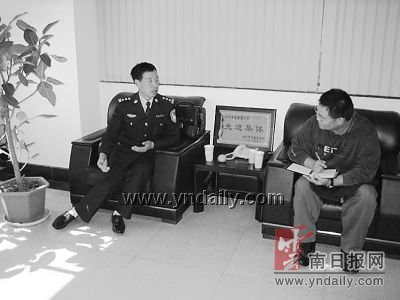 老陈师帮戒毒人员自食其力强制戒毒人员亲情