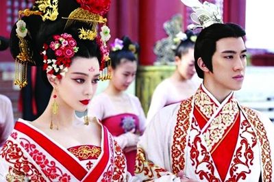 博士申请公开武媚娘剪胸依据