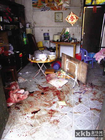 男子用菜刀砍死妻子儿女 曾患严重精神妄想症