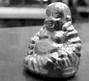 骗子用破铜烂铁造金佛卷走百万元(图)