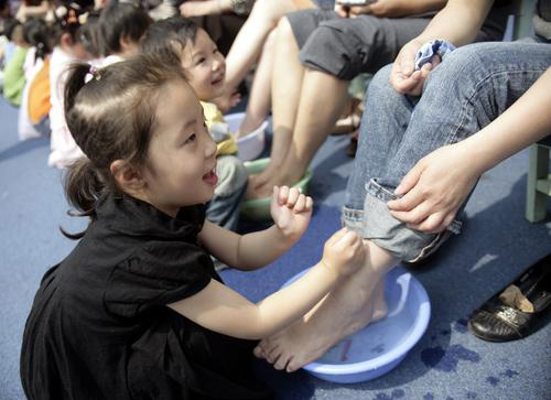 根据消息来源披露：村长足疗店探花AⅤ_究竟有什么内幕？2025年实测体验与避坑全解析