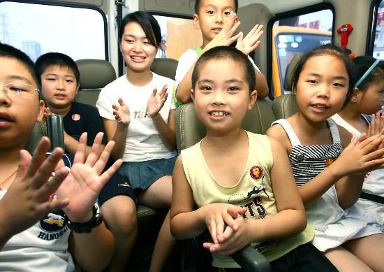 图文:外来务工人员子女徐明的第一次夏令营(3