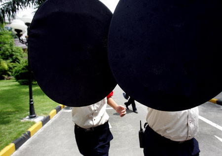 图文:深圳某小区凌晨发生凶杀案