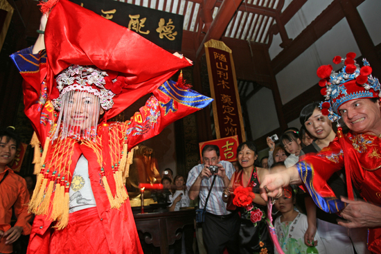 图文:老外马克和中国女孩结婚