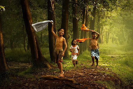 无忧无虑的小孩子电影 846_16304_559664.jpg