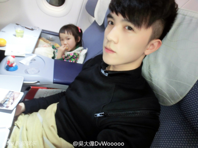 <em>相差18岁</em>萌<em>兄妹</em>走红网络- 亲子育儿 - 佛山E家