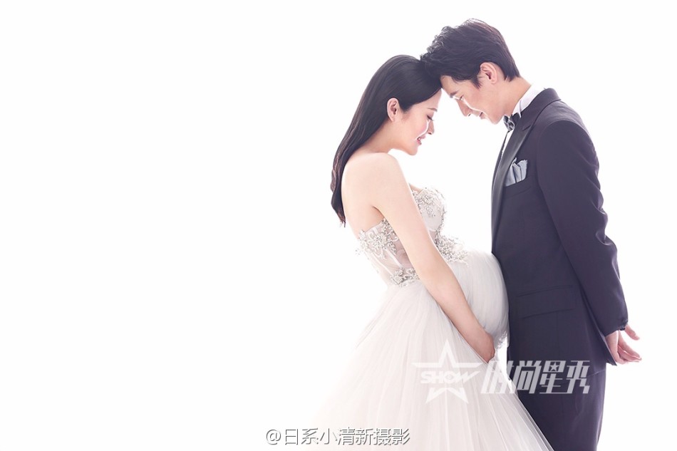 陈楚生婚纱照_姑娘吉他谱陈楚生