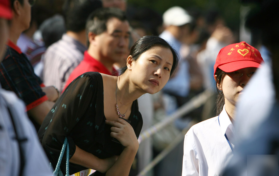 高考图片特别策划:考场之外 - 新闻中心 - 佛山信