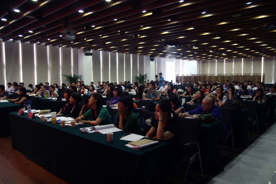 组图:2011外研社英语演讲大赛演讲研修班- 教