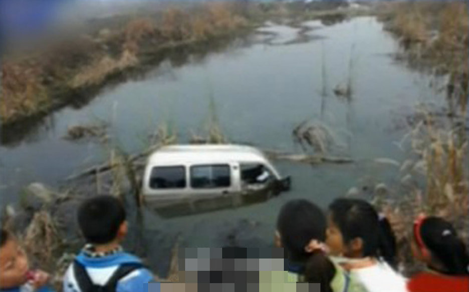 死亡人口_...里兰卡更正爆炸死亡人数 爆炸造成约253人遇难(2)