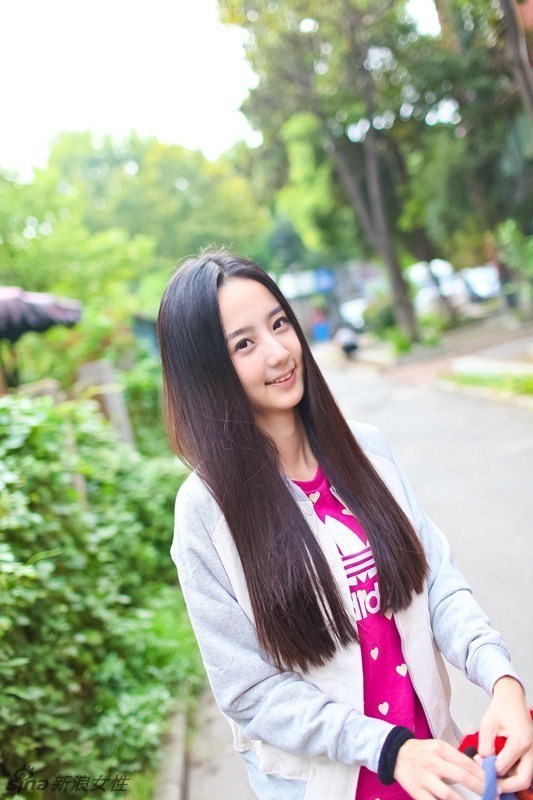 校花的简谱_校花美女