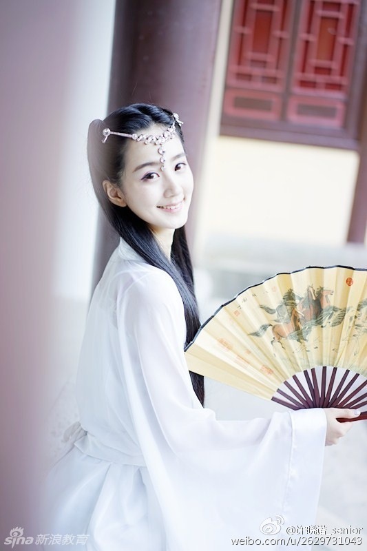 校花的简谱_校花美女