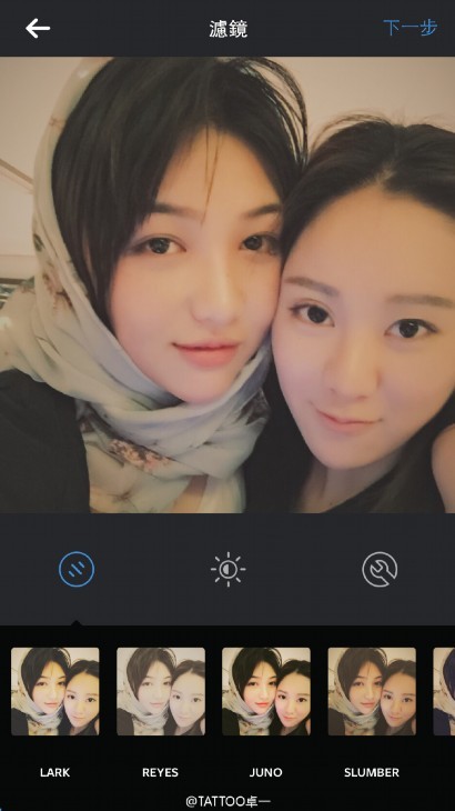 近日,美女纹身师卓一因其高颜值在微博走红,有网友称她的脸撞吴亦凡