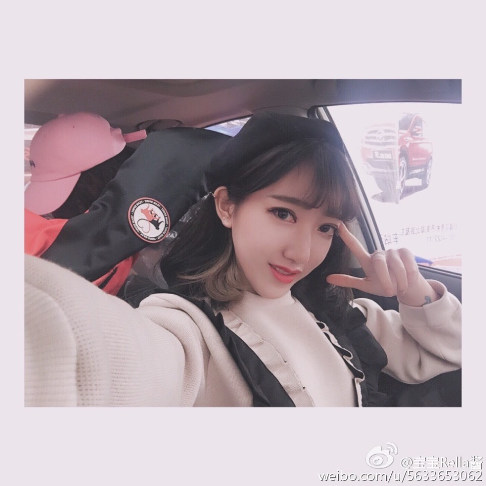 艺考生现场内衣照片_女艺考生体检现场照片