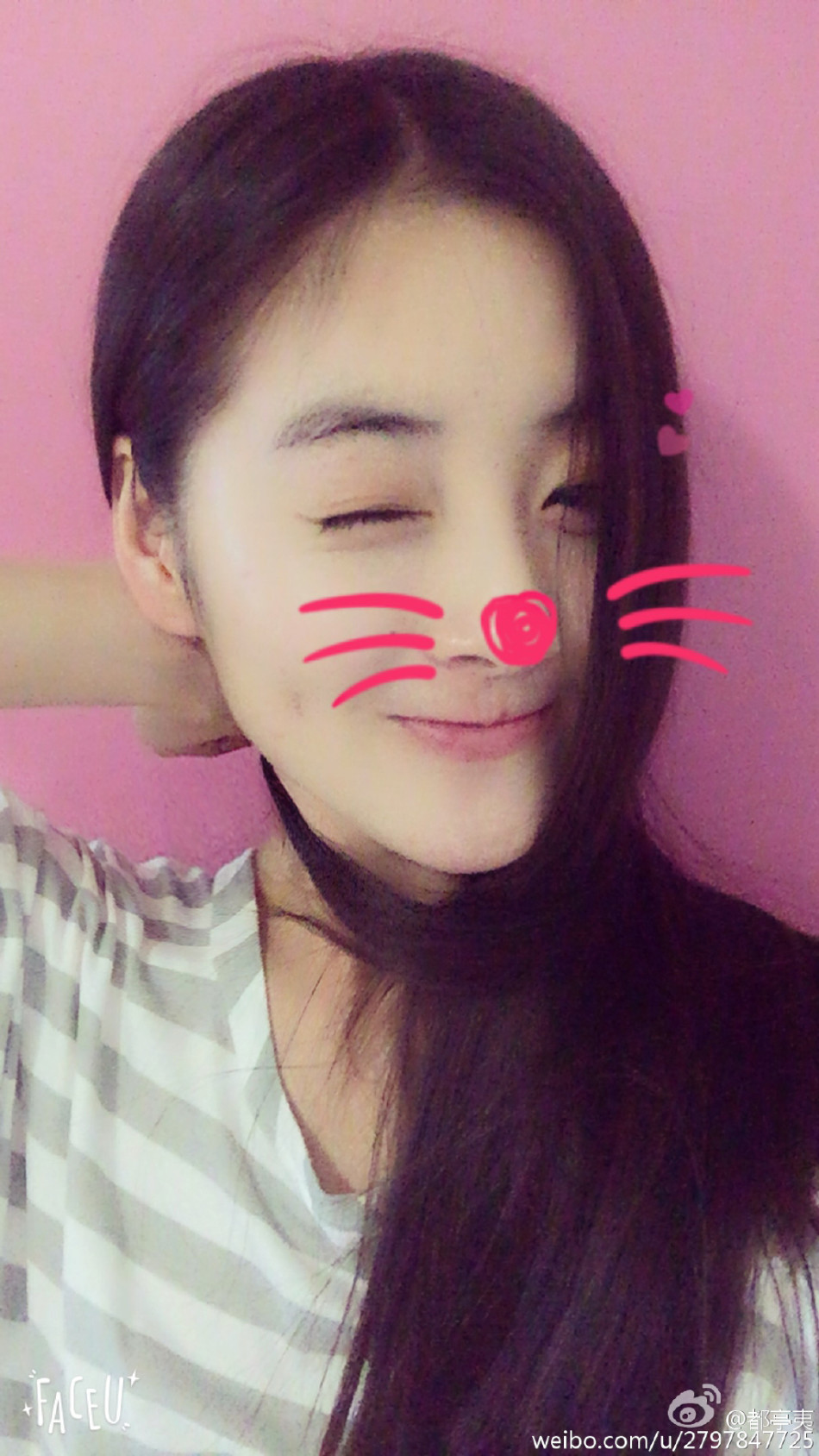 怎么拥有小酒窝 611_288895_602095.jpg